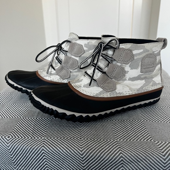 Sorel Out and a Bout Boot in tan camo. - Picture 3 of 8